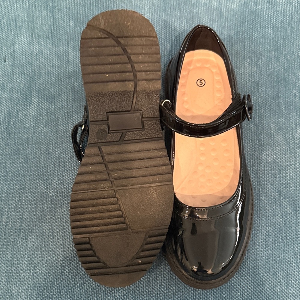 JABASIC Girls Black School Shoes Bow Oxford Mary Jane Flats
Only wear once - Picture 7 of 9